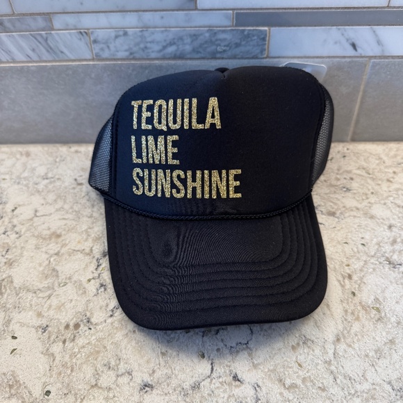 NWT Black trucker hat with the Text "Tequilla Lime sunshine "in gold glitter - Picture 2 of 12